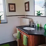 度假居 Alpine Escape With Mountain View *