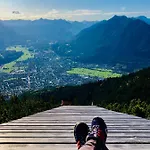 Alpine Escape With Mountain View * 加爾米施-帕滕基興