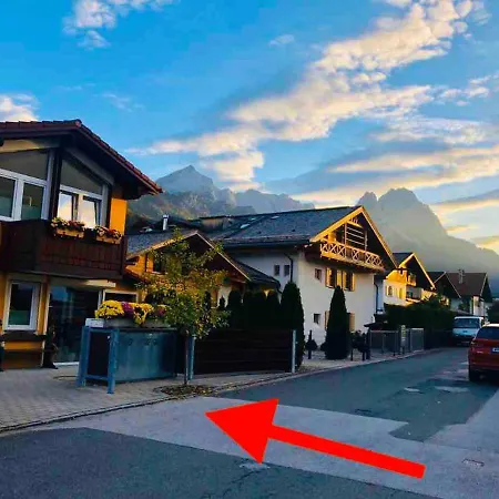 Alpine Escape With Mountain View