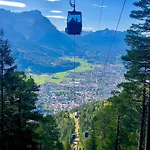 بيت للعطل Alpine Escape With Mountain View جارمش بارتنكيرشن